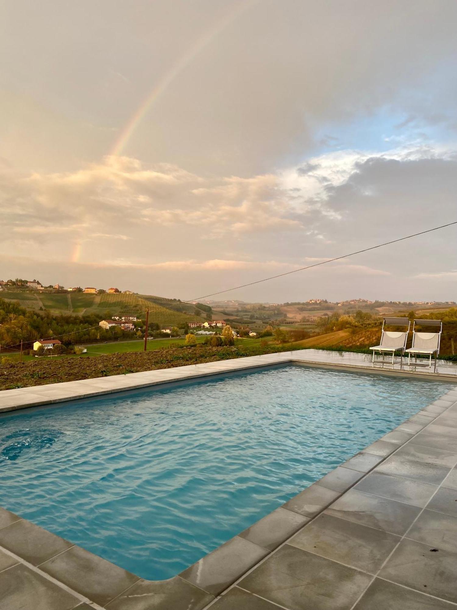 Tenuta Agricola La Cava- Cantina E Agriturismo San Damiano dʼAsti المظهر الخارجي الصورة